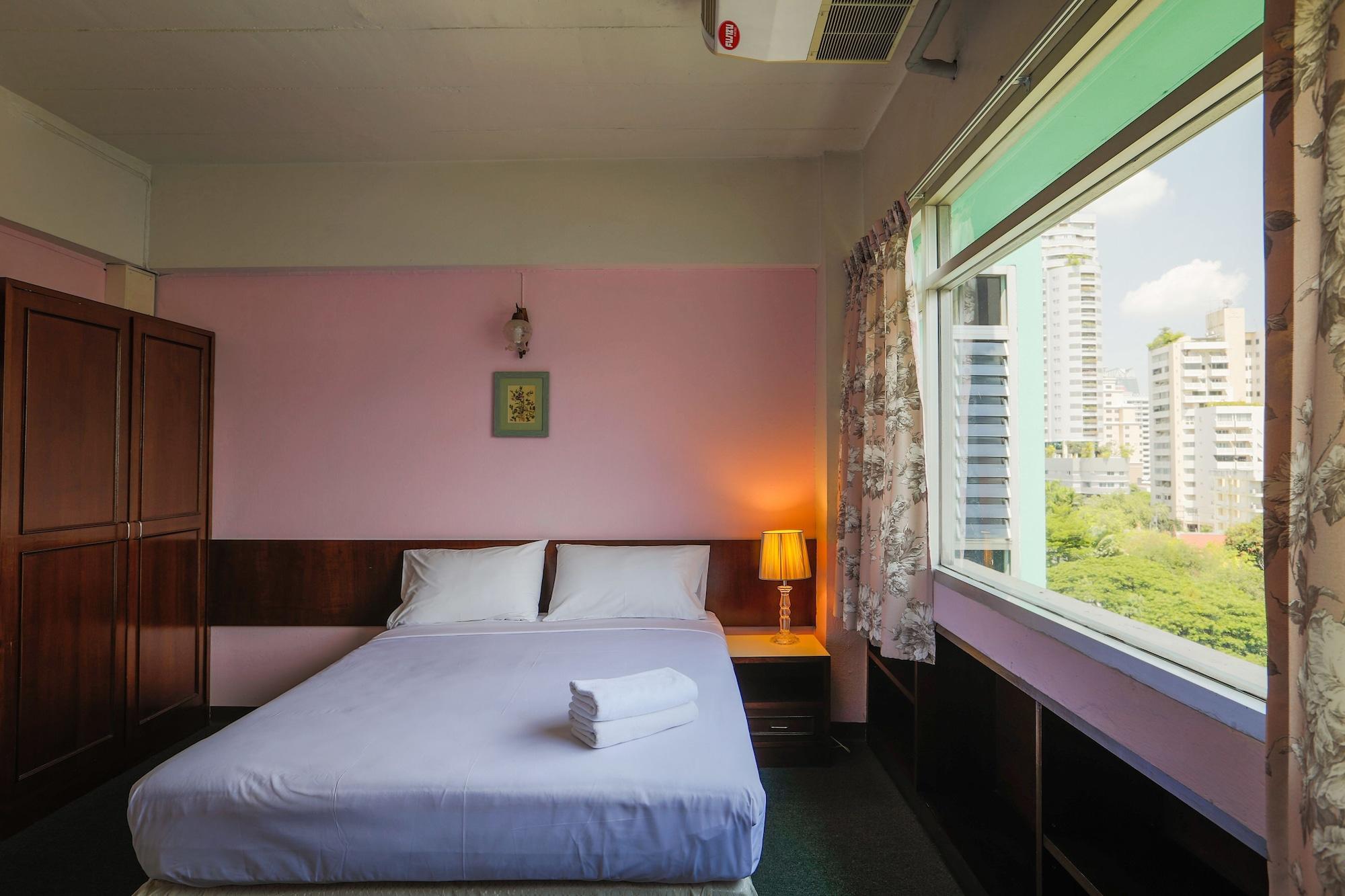 Ruamchitt Travelodge Бангкок Экстерьер фото
