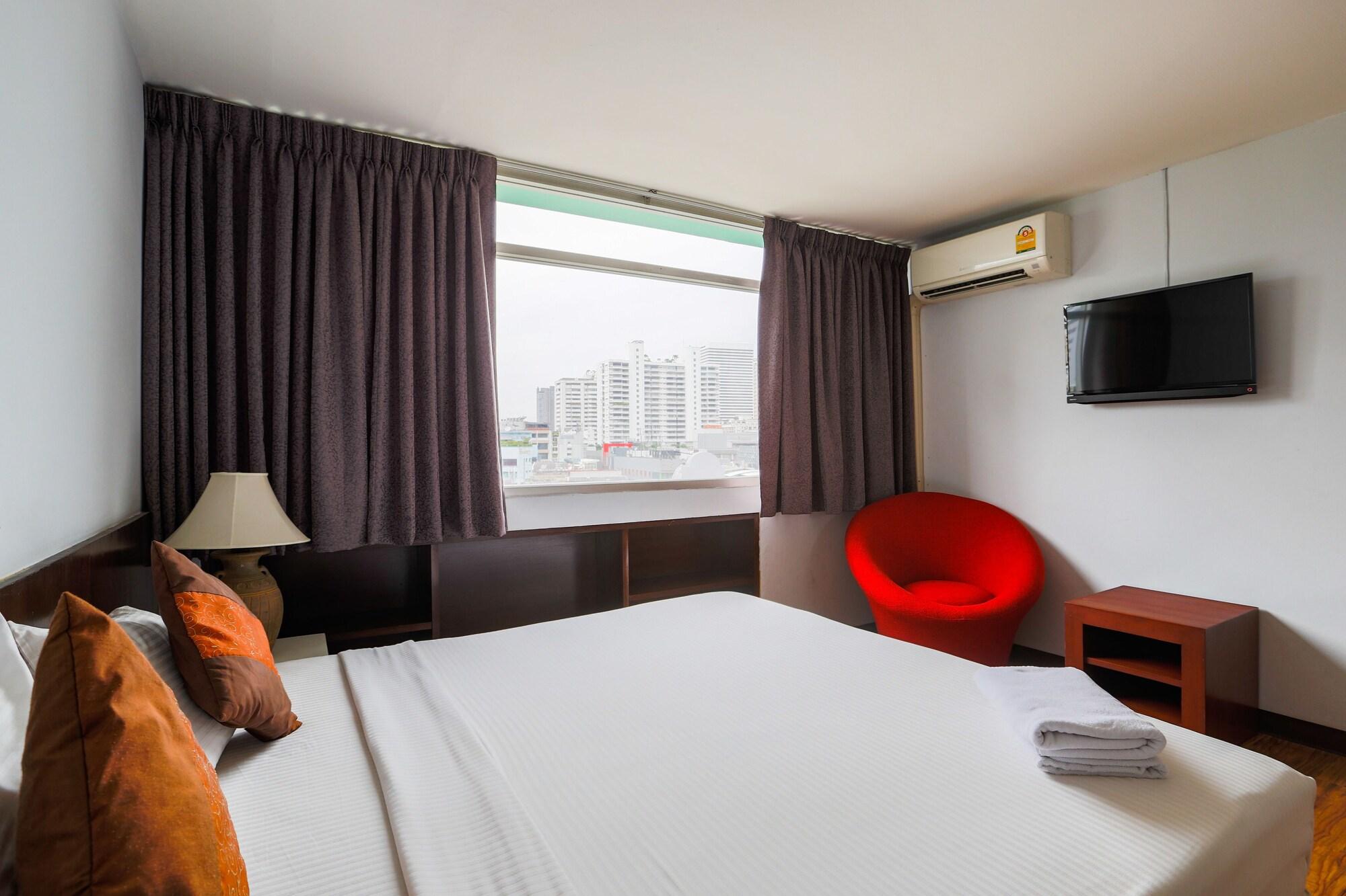 Ruamchitt Travelodge Бангкок Экстерьер фото