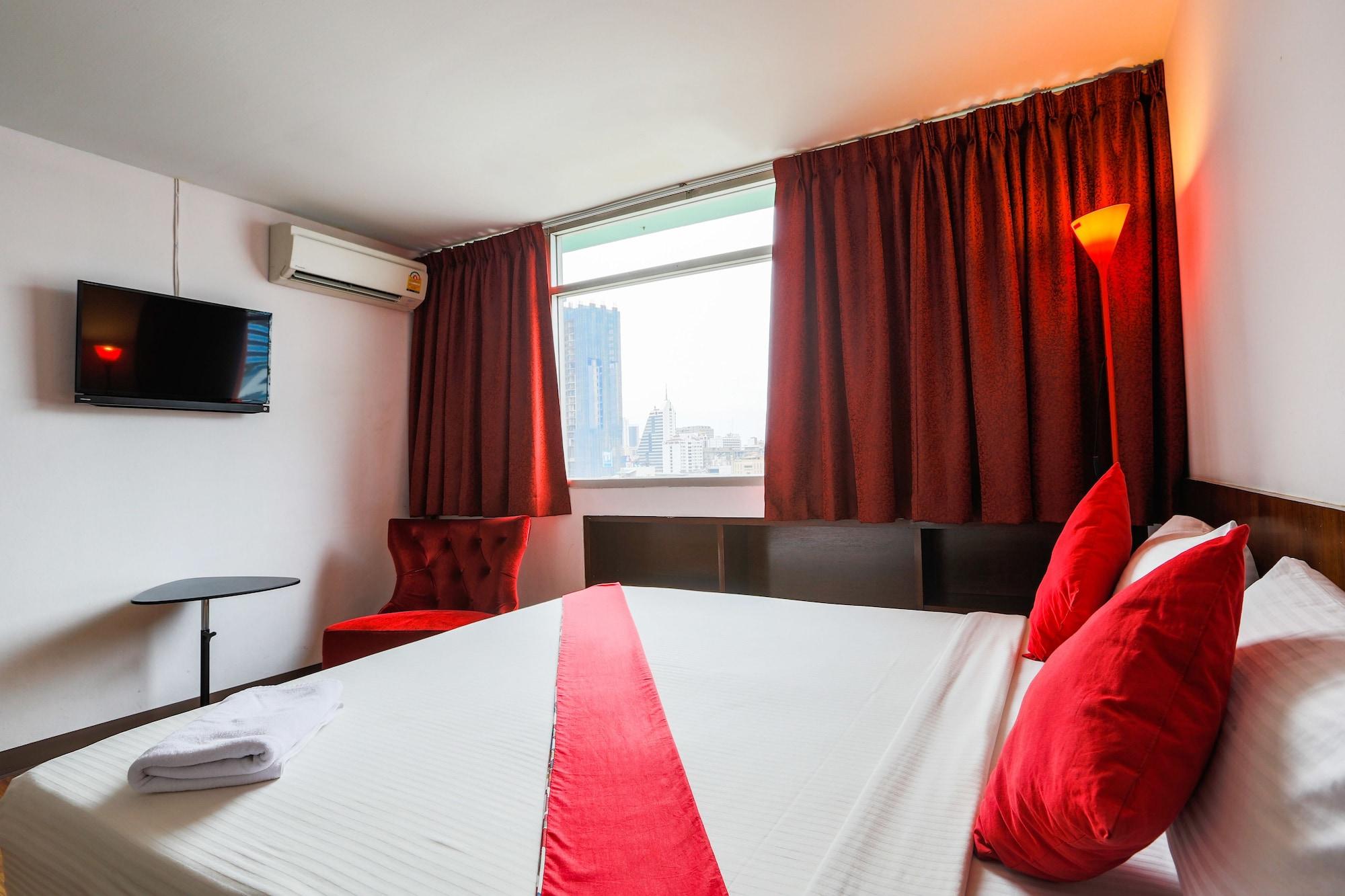 Ruamchitt Travelodge Бангкок Экстерьер фото