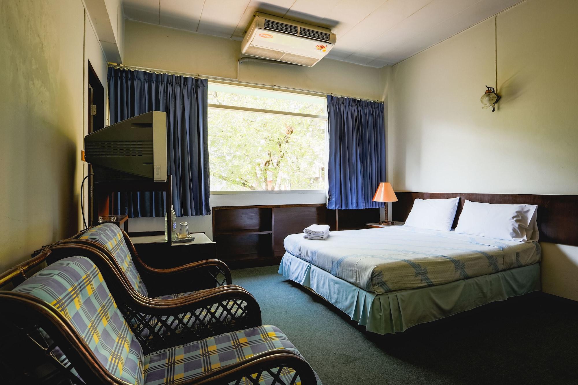 Ruamchitt Travelodge Бангкок Экстерьер фото